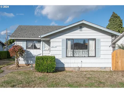 114 NW 40th Street Vancouver WA 98660