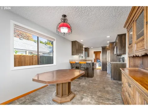 114 NW 40th Street Vancouver WA 98660