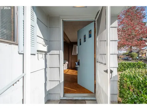 114 NW 40th Street Vancouver WA 98660