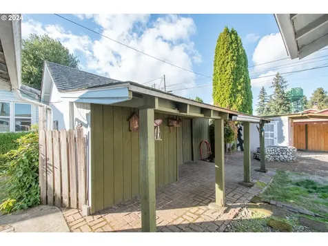 114 NW 40th Street Vancouver WA 98660