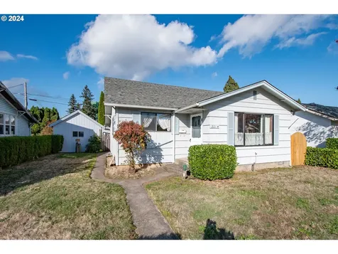 114 NW 40th Street Vancouver WA 98660