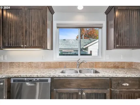 114 NW 40th Street Vancouver WA 98660