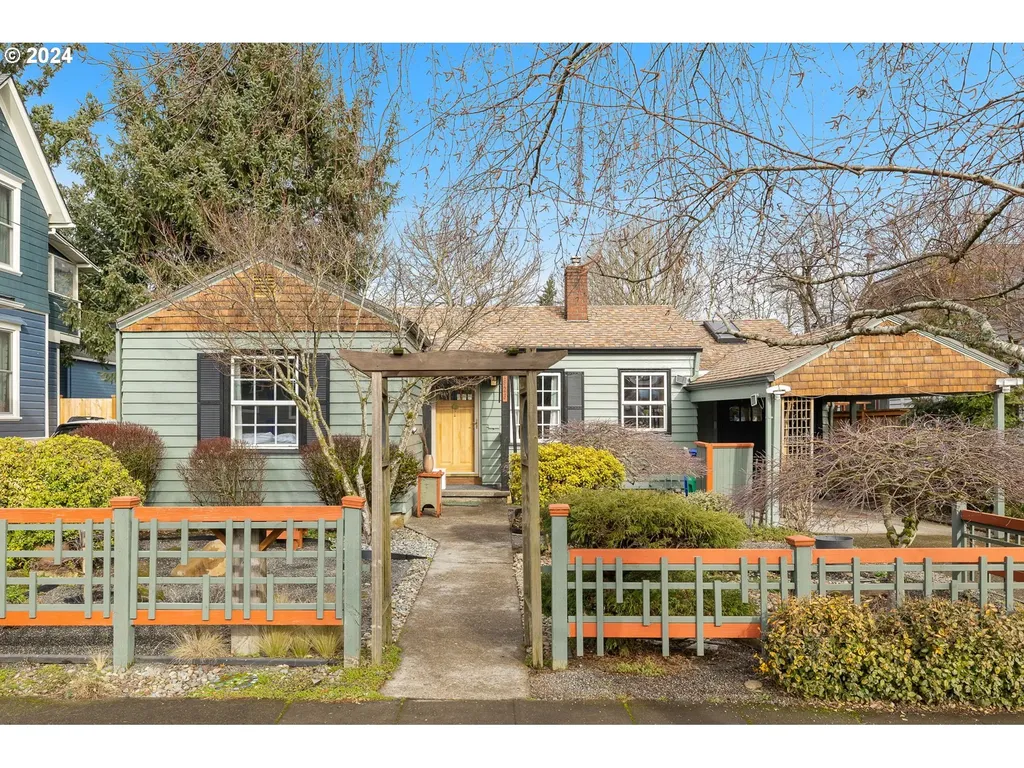 7823 Se Knight Street Portland OR 97206
