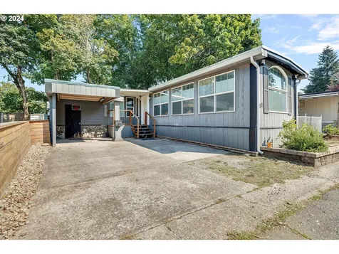 15758 SE Highway 224 Damascus OR 97089