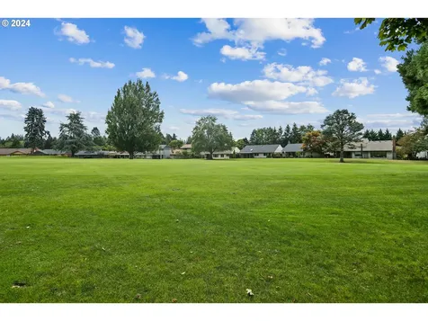 15820 Sw Greens Way Portland OR 97224
