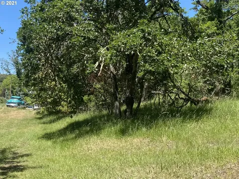 1452 NE Rocky Ridge Drive Roseburg OR 97470
