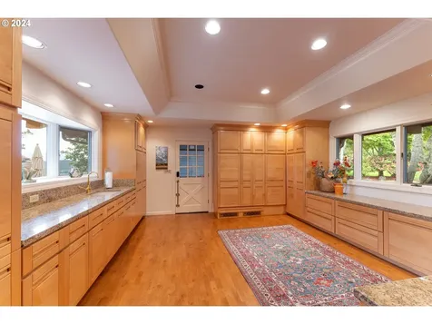 1475 SE Kane Street Roseburg OR 97470