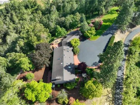 1475 SE Kane Street Roseburg OR 97470