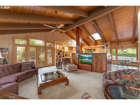 1475 SE Kane Street Roseburg OR 97470