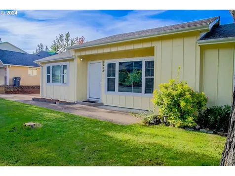 6988 Bluebelle Way Springfield OR 97478