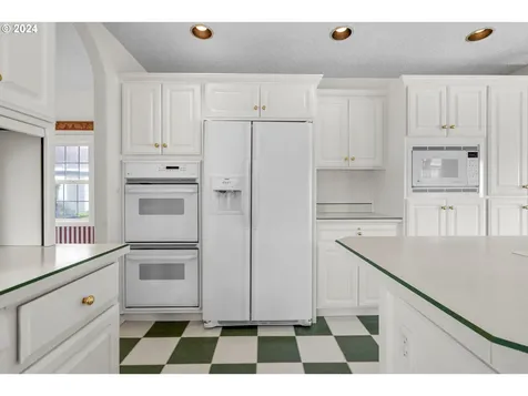 14560 SW 148th Place Portland OR 97224
