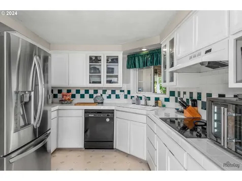2280 Providence Street Eugene OR 97401