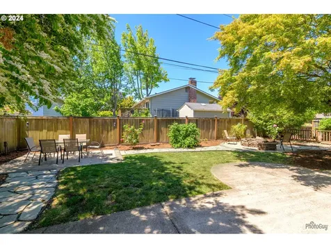 2280 Providence Street Eugene OR 97401