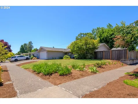 2280 Providence Street Eugene OR 97401
