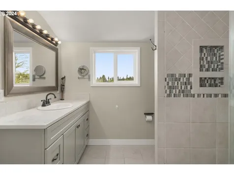 707 Lord Street Kelso WA 98626