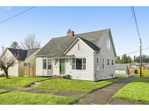 707 Lord Street Kelso WA 98626