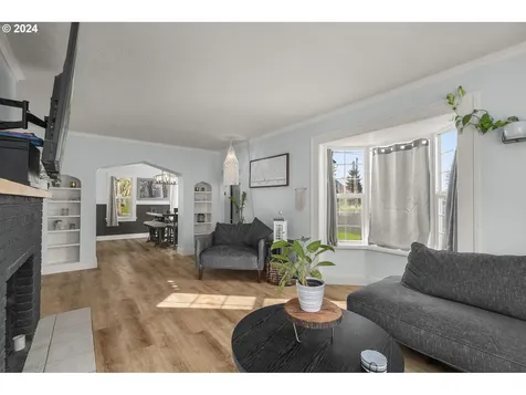707 Lord Street Kelso WA 98626
