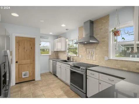 707 Lord Street Kelso WA 98626