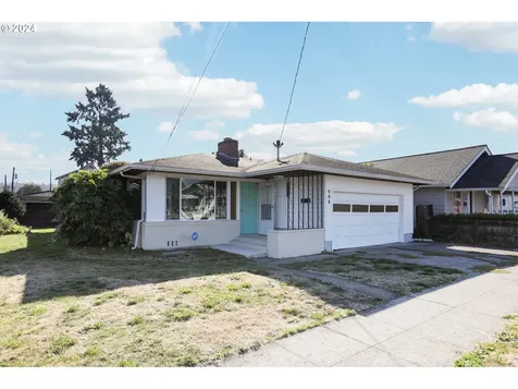 908 S 3rd Avenue Kelso WA 98626