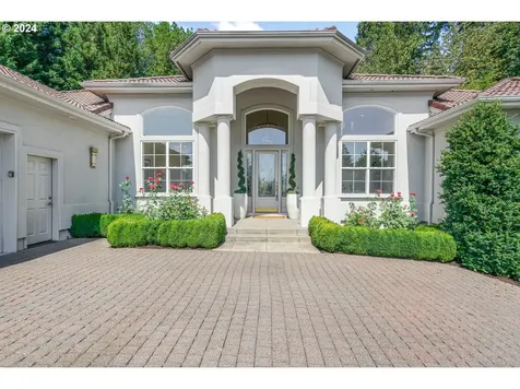 5815 SW Orchid Drive Portland OR 97219