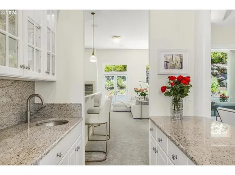 5815 SW Orchid Drive Portland OR 97219