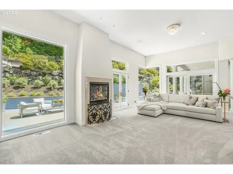 5815 SW Orchid Drive Portland OR 97219