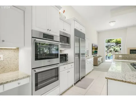 5815 SW Orchid Drive Portland OR 97219