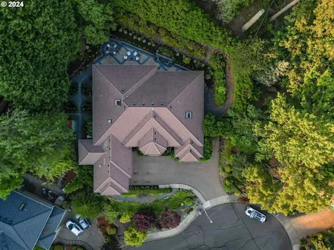 5815 SW Orchid Drive Portland OR 97219