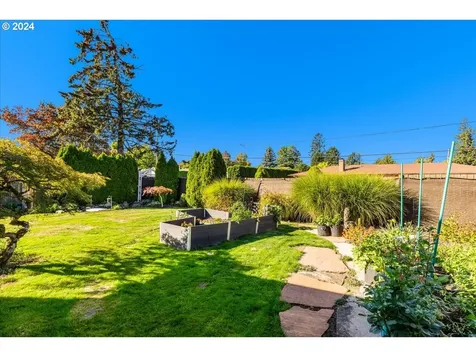 355 NW Angeline Avenue Gresham OR 97030