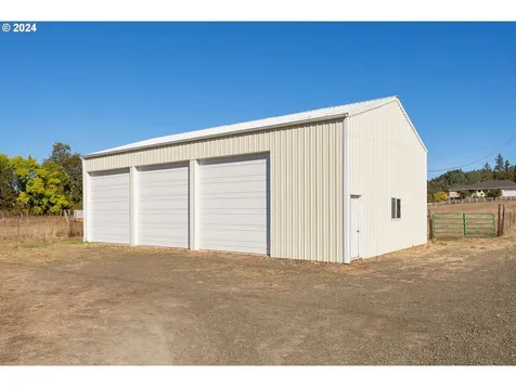 18235 Dixonville Road Roseburg OR 97470