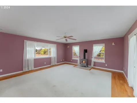 18235 Dixonville Road Roseburg OR 97470