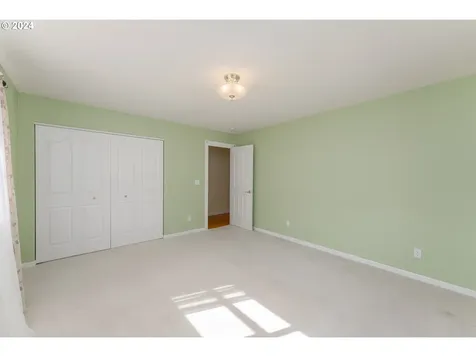 18235 Dixonville Road Roseburg OR 97470