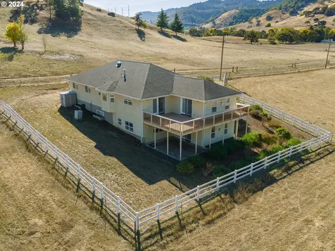 18235 Dixonville Road Roseburg OR 97470