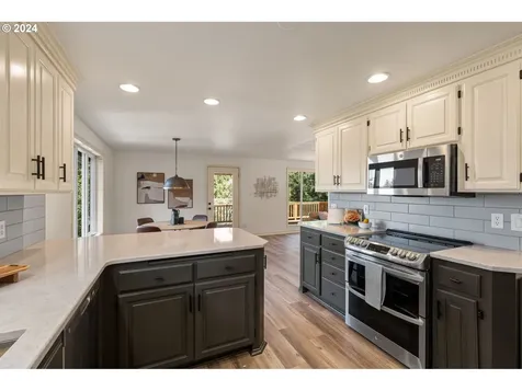 20320 Danny Court Oregon City OR 97045