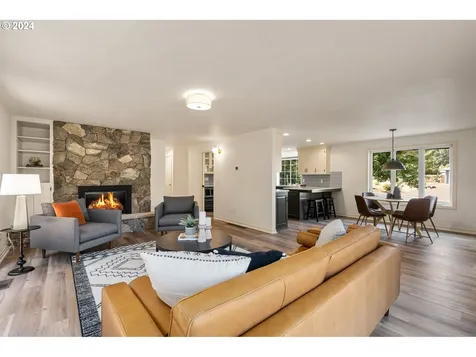 20320 Danny Court Oregon City OR 97045