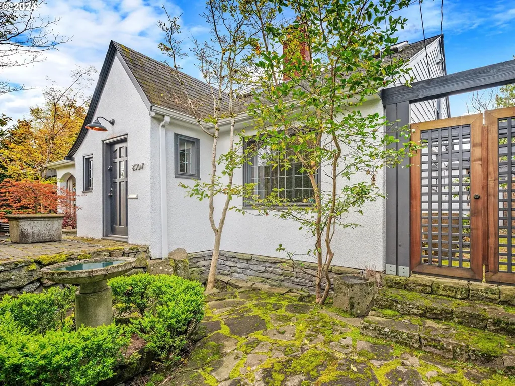 2507 Ne 30th Avenue Portland OR 97212