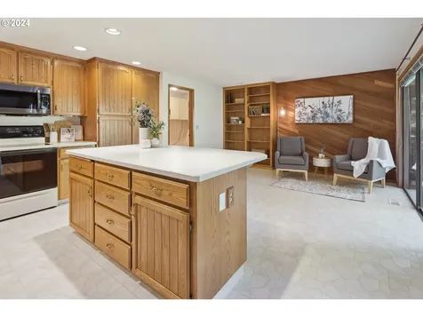 7160 Sw Tierra Del Mar Drive Beaverton OR 97007