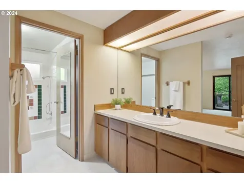 7160 Sw Tierra Del Mar Drive Beaverton OR 97007