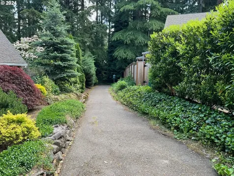7160 Sw Tierra Del Mar Drive Beaverton OR 97007