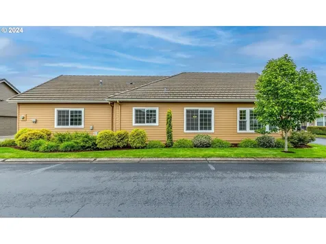 2086 Lake Shore Drive Eugene OR 97408