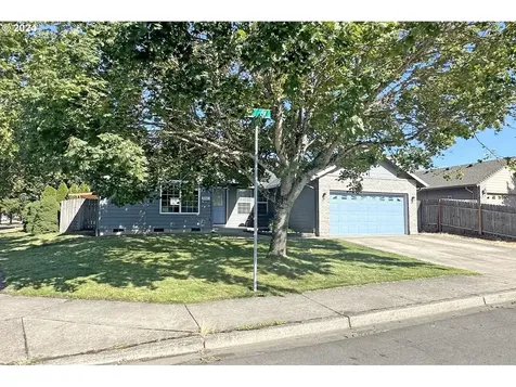 2093 8th Street Springfield OR 97477