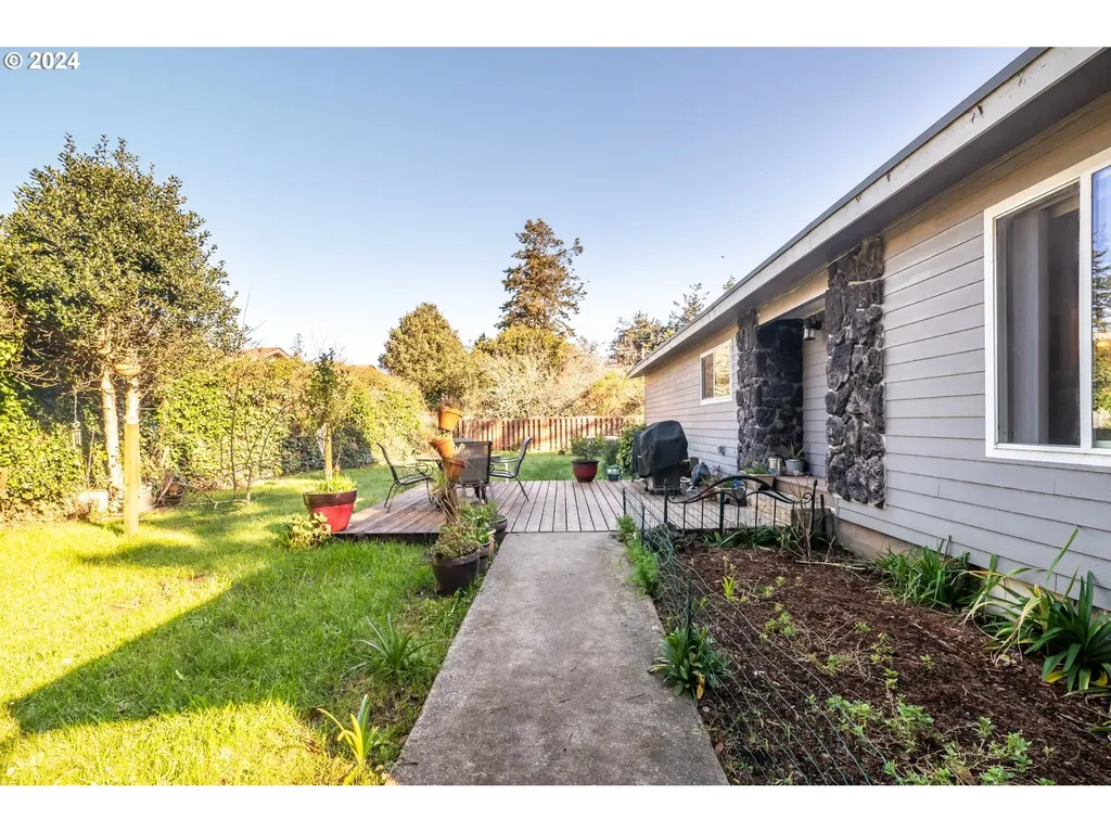 618 19th Street Port Orford OR 97465