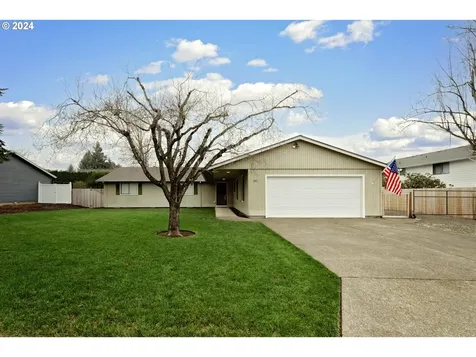 182 NE 14th Avenue Canby OR 97013