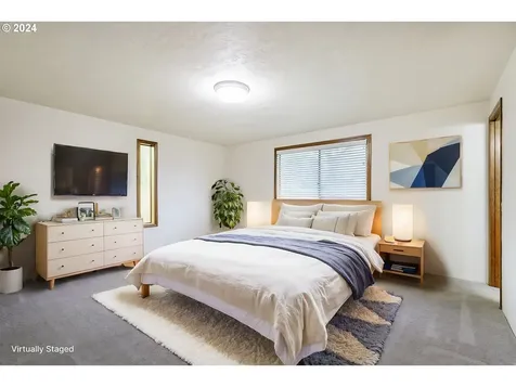 182 NE 14th Avenue Canby OR 97013