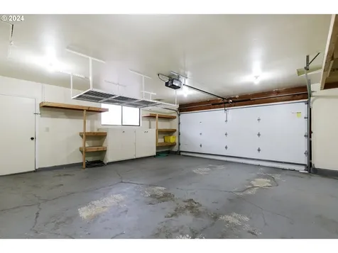 182 NE 14th Avenue Canby OR 97013