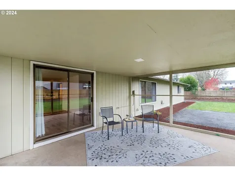 182 NE 14th Avenue Canby OR 97013