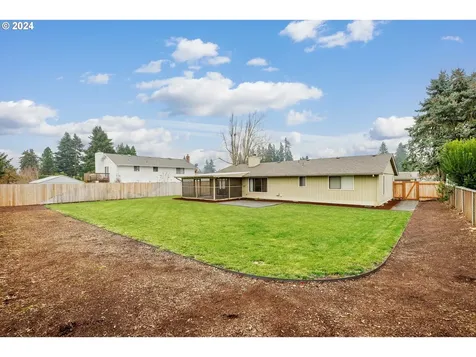 182 NE 14th Avenue Canby OR 97013