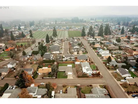 182 NE 14th Avenue Canby OR 97013