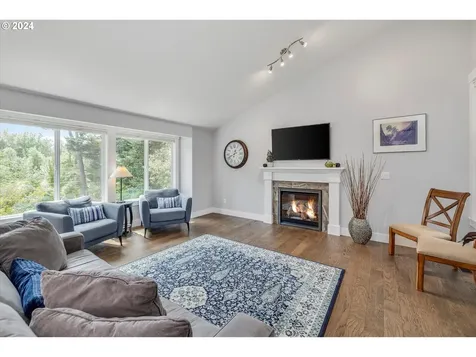 1471 Greentree Circle Lake Oswego OR 97034