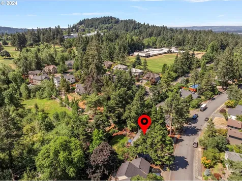 1471 Greentree Circle Lake Oswego OR 97034